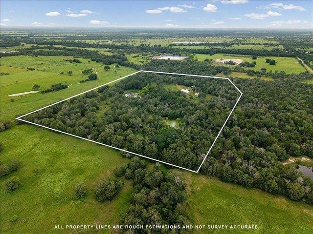 House for sale in Flatonia, Texas