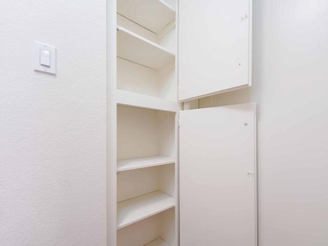 Apartment for rent in Canoga Park, California