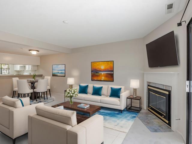 Townhouse for sale in Newark