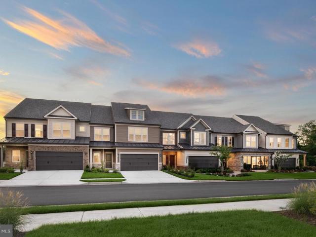 Townhouse for sale in Virginia