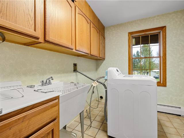 House for sale in Oneida, New York