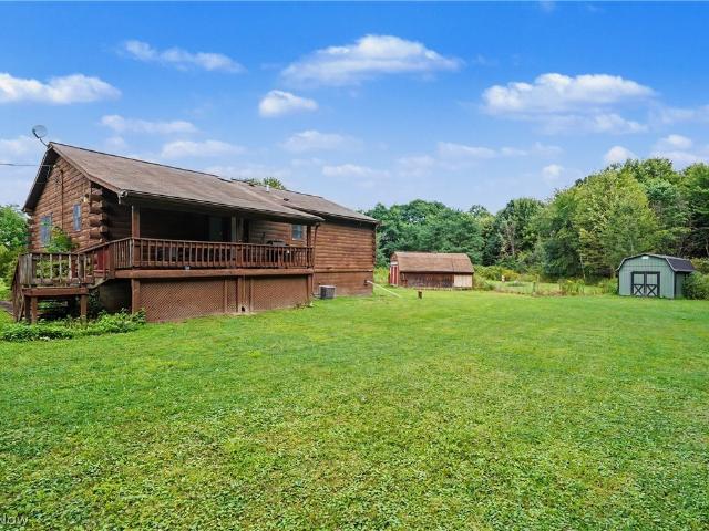 House for sale in Johnston Township, Trumbull County