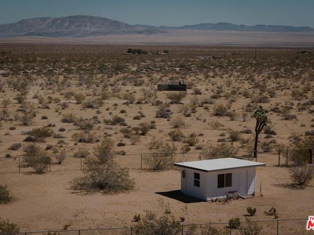 House for sale in Landers, California
