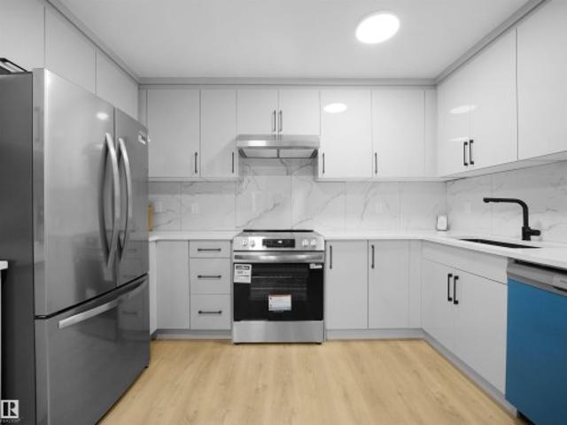 Townhouse for sale in Wedgewood, Alberta