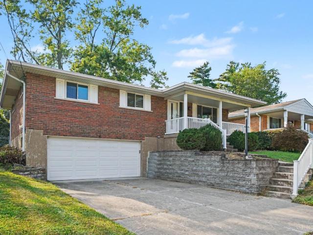 House for sale in Roselawn, Ohio