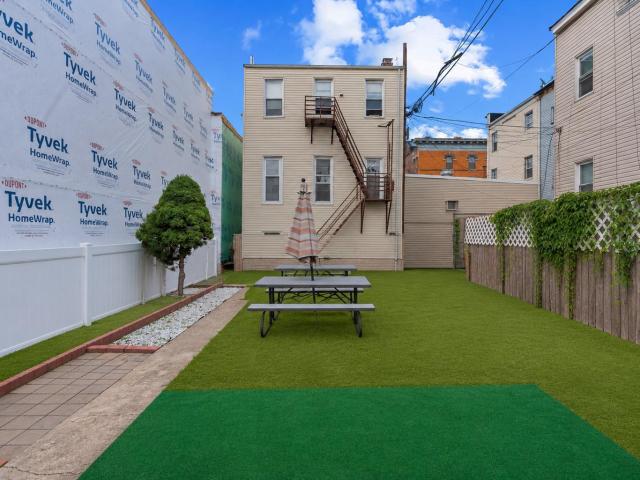House for sale in Hudson, New Jersey