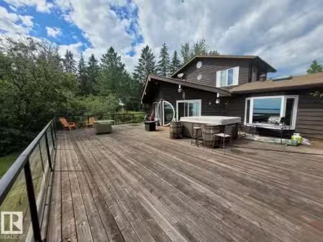 House for sale in Alberta