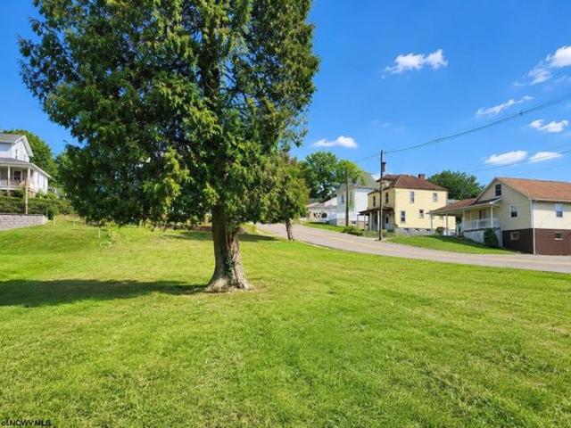 Land for sale in Fairmont, West Virginia