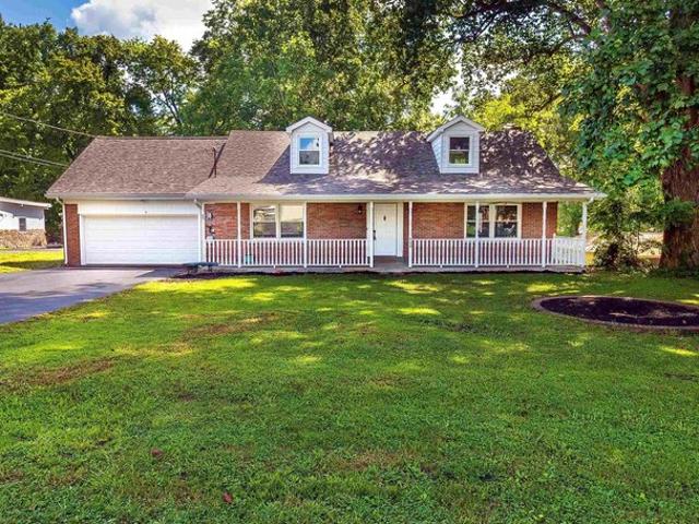 House for sale in Newburgh, Indiana