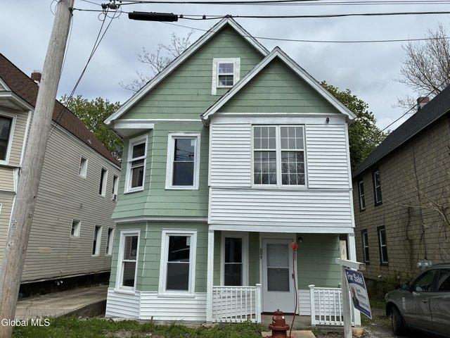 House for sale in Schenectady, New York