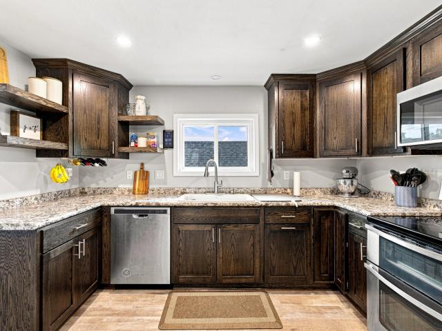 House for sale in Allenton, Wisconsin