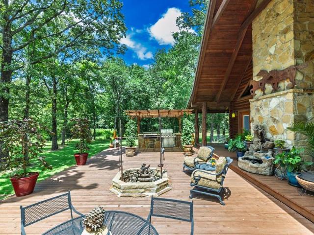 House for sale in Como, Texas