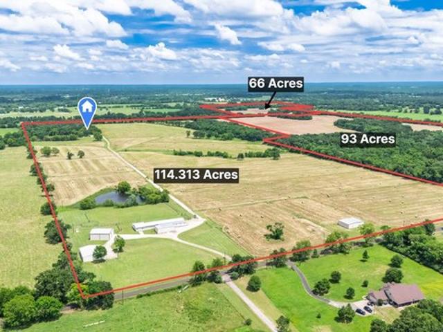 Farm for sale in Como, Texas