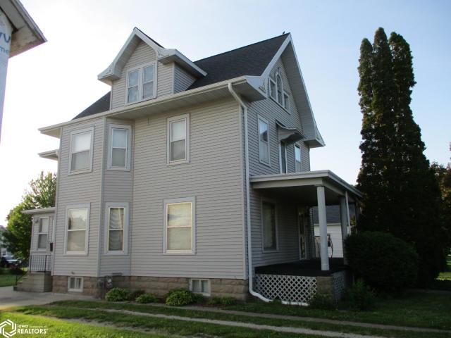 House for sale in Dysart, Iowa