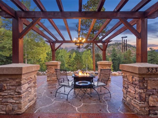 House for sale in Crystola, Woodland Park