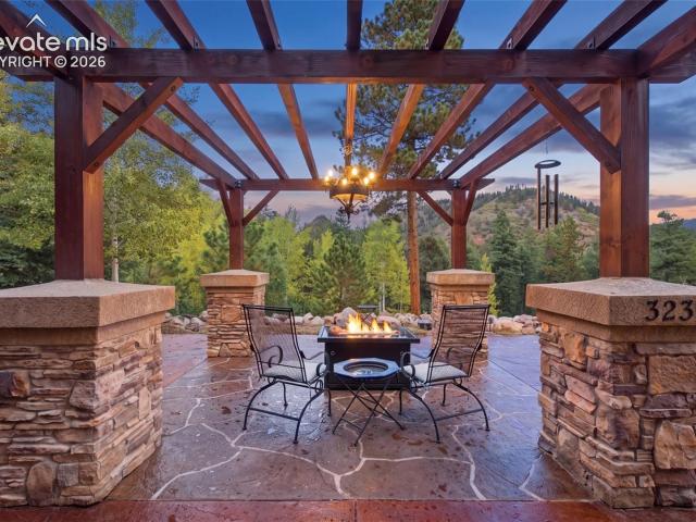 House for sale in Crystola, Woodland Park