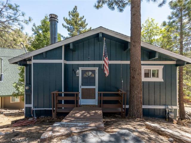 House for sale in Green Valley Lake