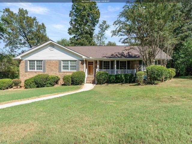 House for sale in Hoover, Alabama