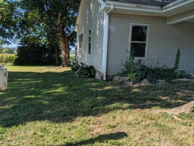 House for sale in Bruceville, Indiana