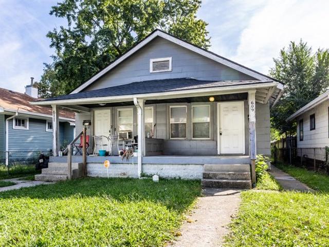 House for sale in Grace-Tuxedo, Indianapolis