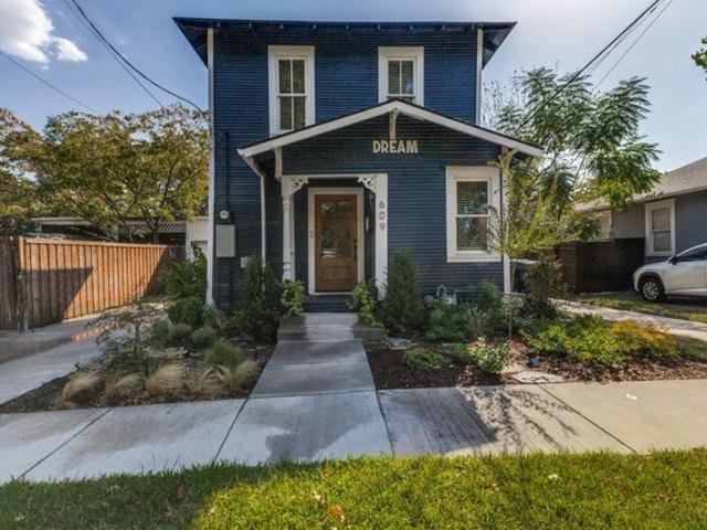 House for sale in Dallas, Texas
