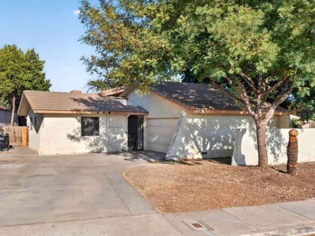 House for sale in Tulare, California