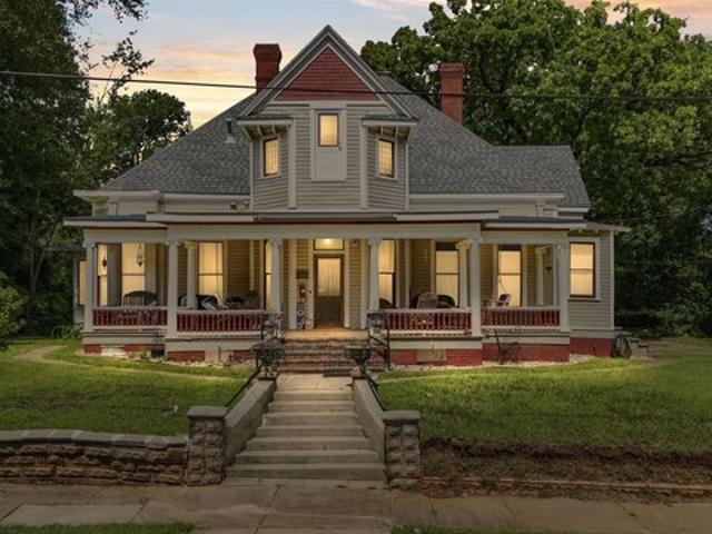 House for sale in Harrison, Texas