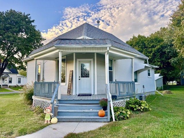 House for sale in Aledo, Mercer County