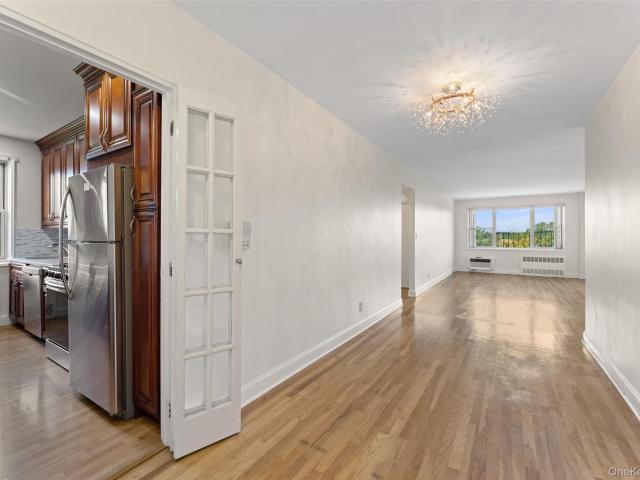 Property for sale in Palmer House Apartments, City of Yonkers