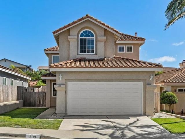 House for sale in Vista, California