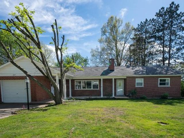 House for sale in Aurora, Indiana