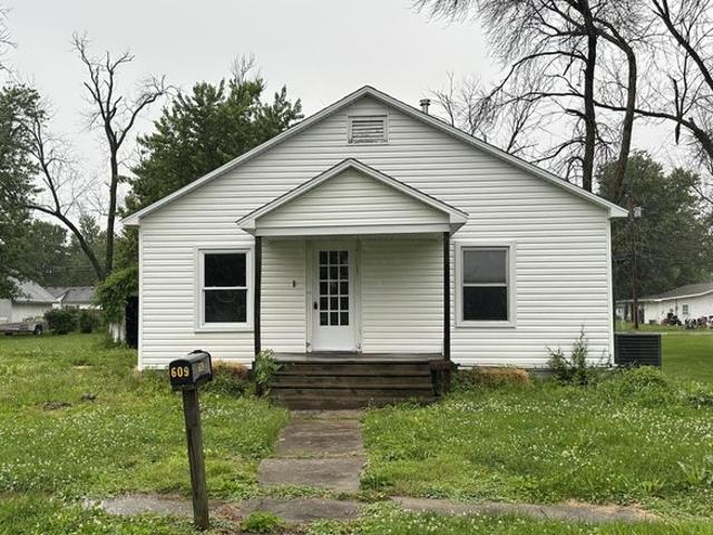 House for sale in Centralia, Missouri