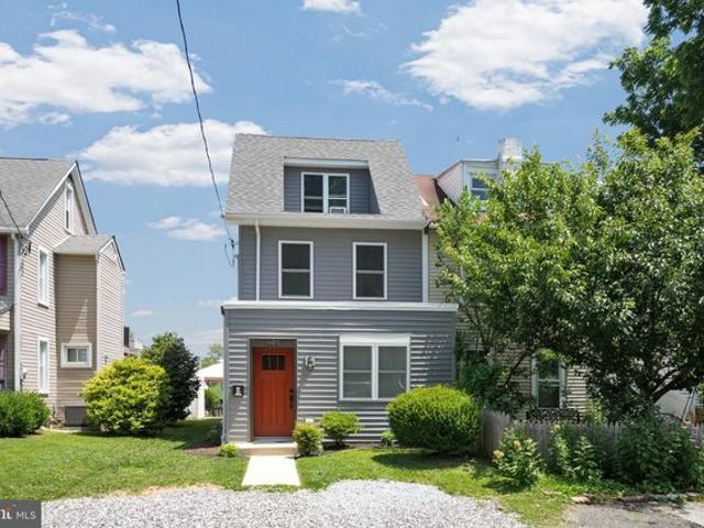 Townhouse for sale in Delco, Pennsylvania