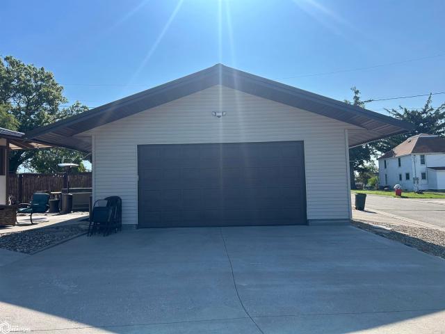 House for sale in Tama, Iowa