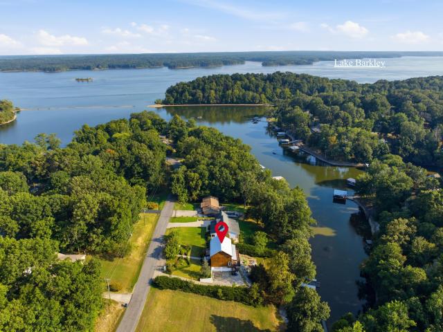 House for sale in Kuttawa, Lyon County
