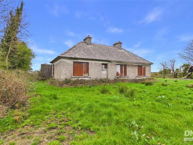 Detached House for sale in Curragh, Connacht