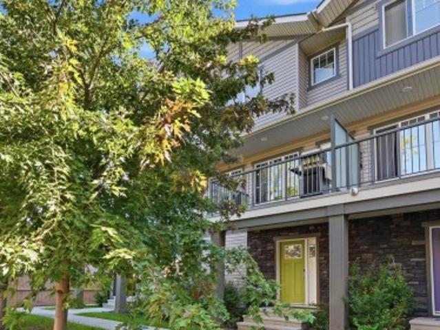 Townhouse for sale in Wedgewood, Alberta