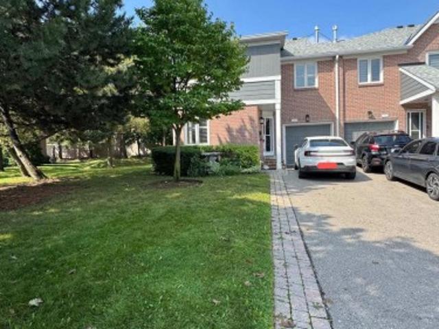 Townhouse for sale in Mississauga, Ontario