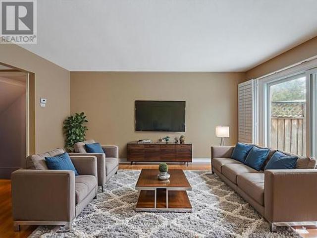 Townhouse for sale in Woburn, Ontario