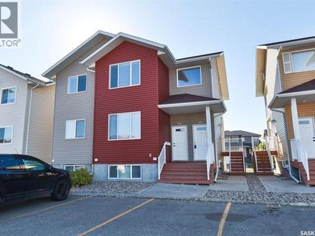 Townhouse for sale in Harbour Landing, Regina