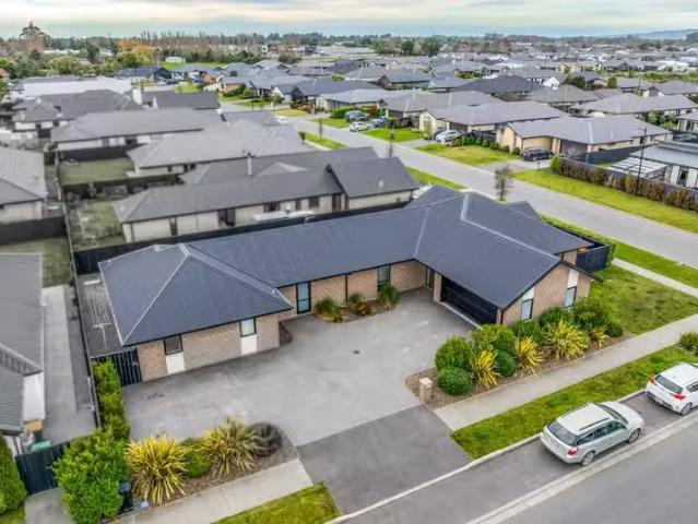 House for sale in Lincoln, Canterbury