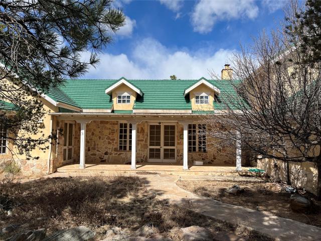 House for sale in New Mexico