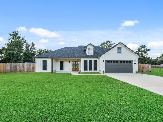 House for sale in Shepherd, Texas