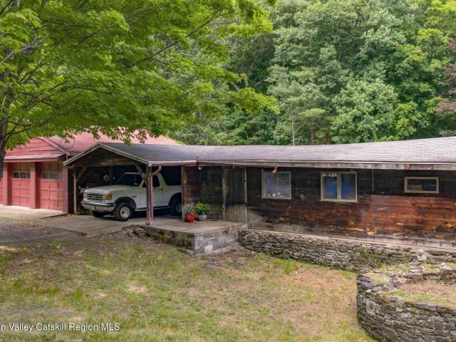 House for sale in Bearsville, New York