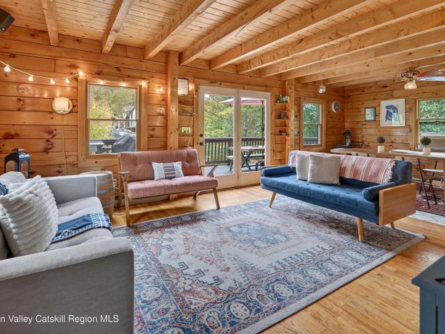 House for sale in Sleepy Hollow Lake, Town of Coxsackie
