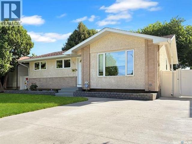 House for sale in Saskatoon, Saskatchewan