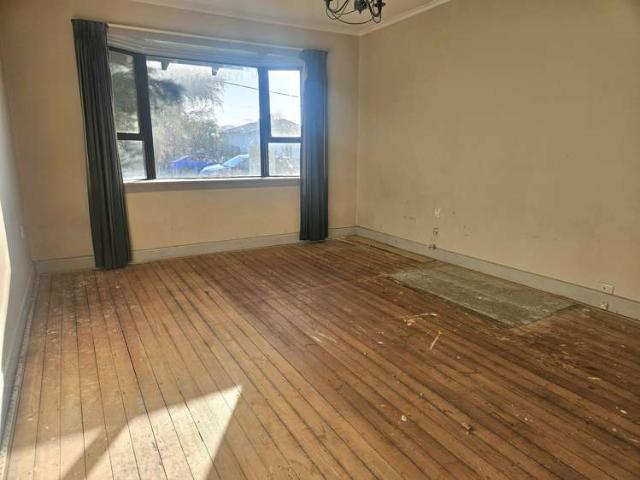 House for sale in Chaslands, Canterbury