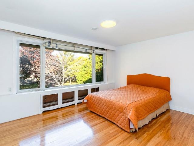 House for rent in Mont-royal, Quebec