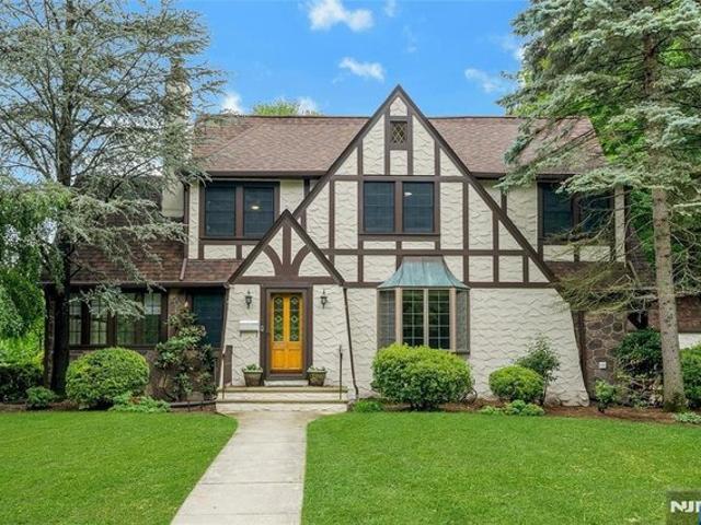 House for sale in Ramsey, New Jersey
