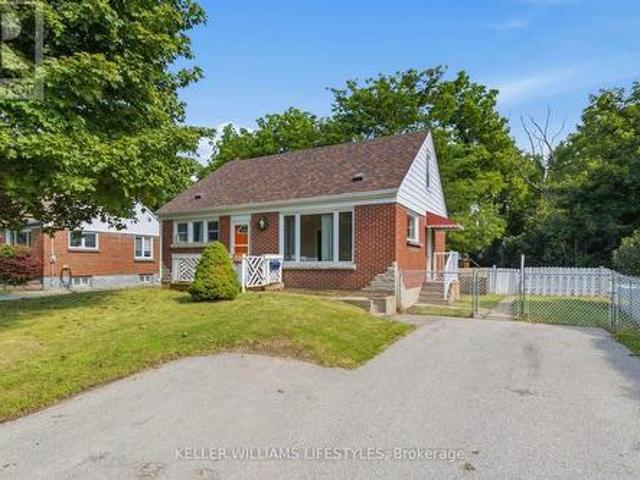House for sale in St. Thomas, Ontario